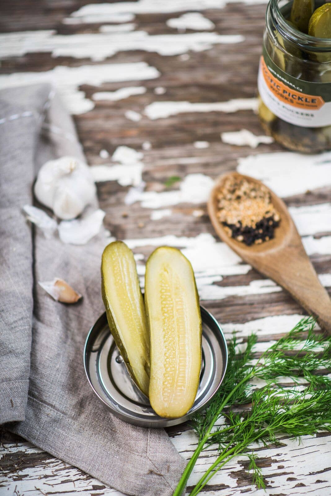 Home-style Garlic Dill Pickles