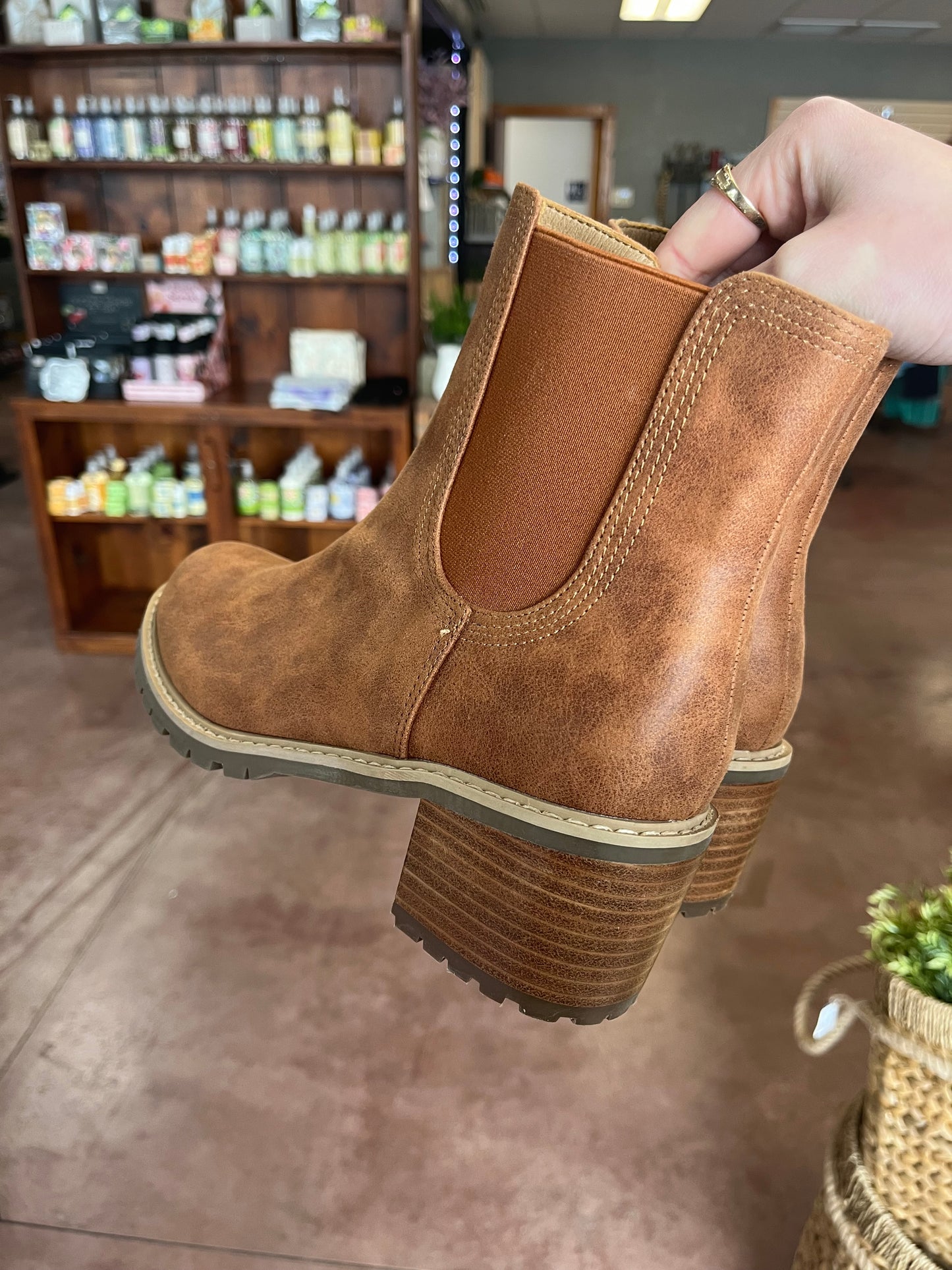 Cauldron Tobacco Boots