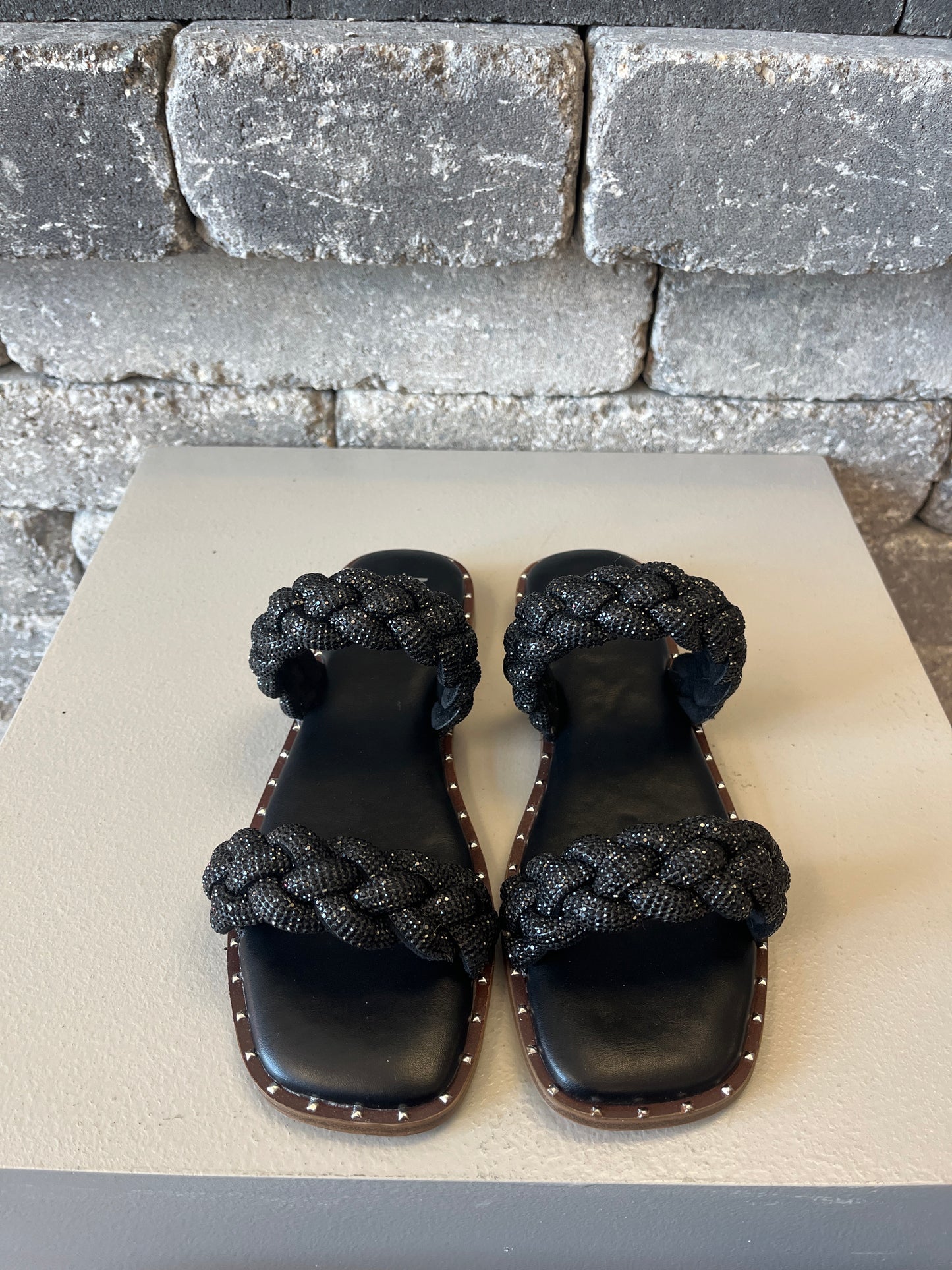 Don't Get it Twisted Sandals
