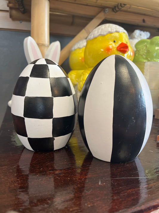 Black & White Egg