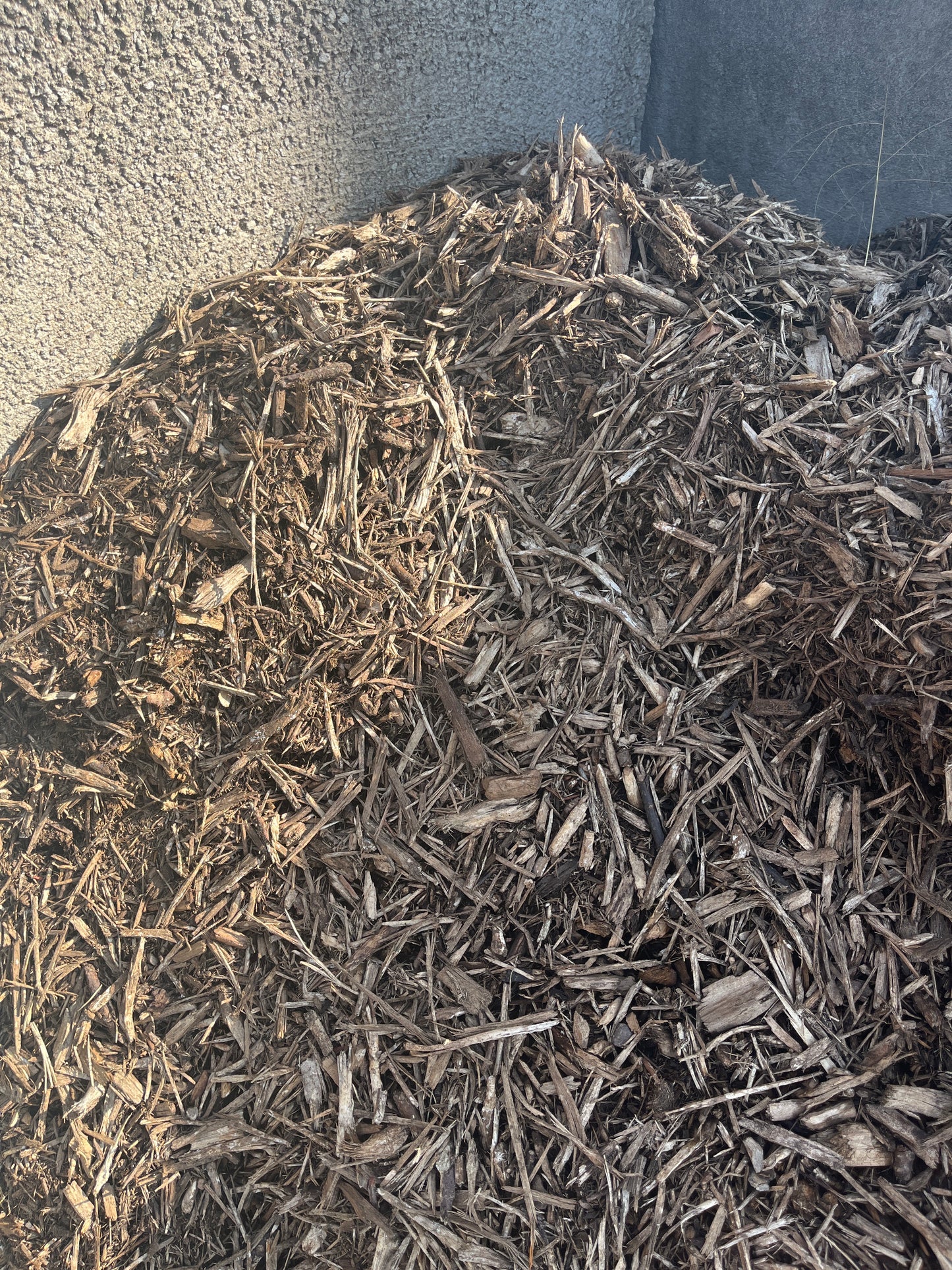 Natural Hardwood Mulch