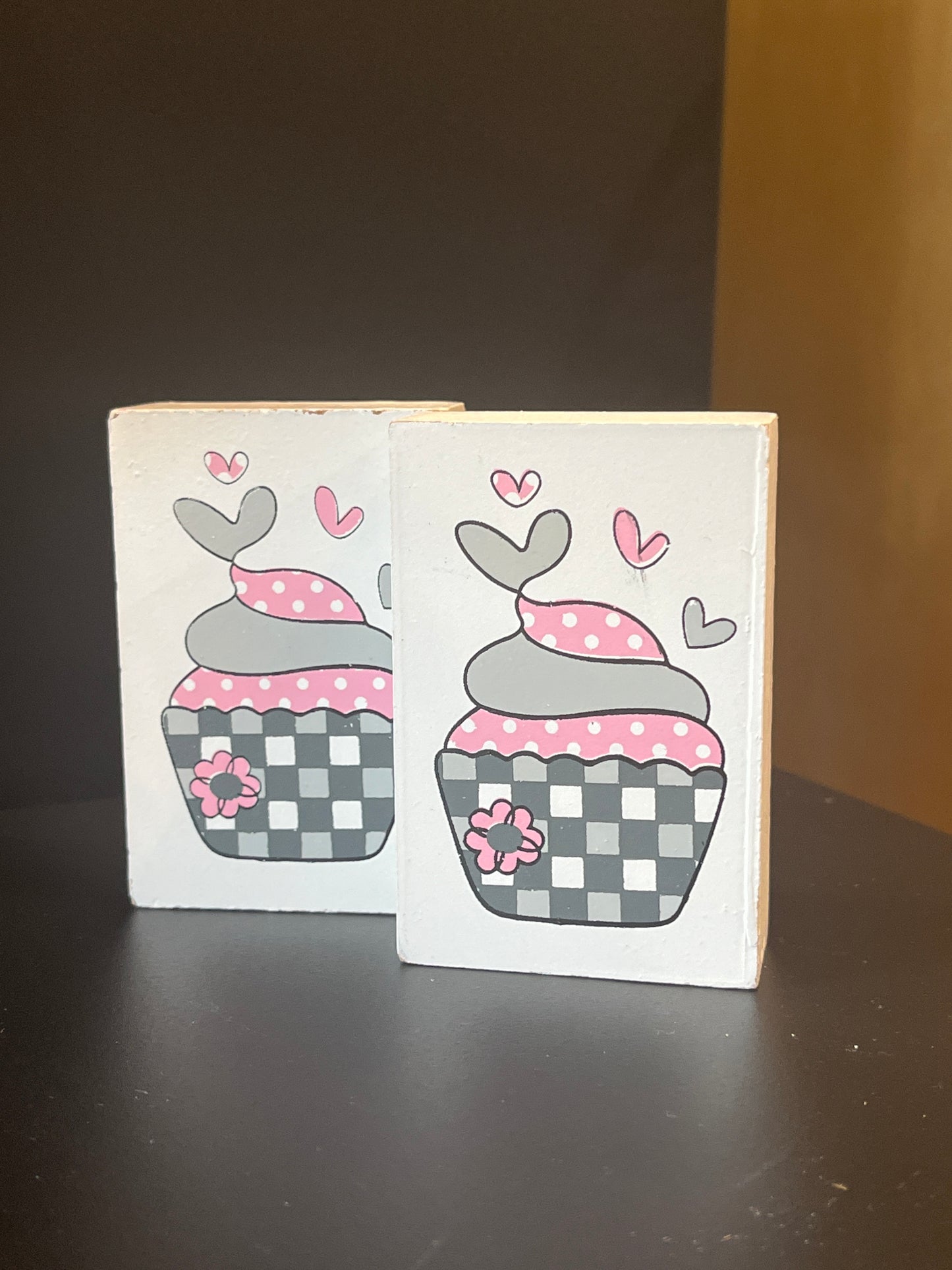 Mini Valentines Cupcake Block Sign
