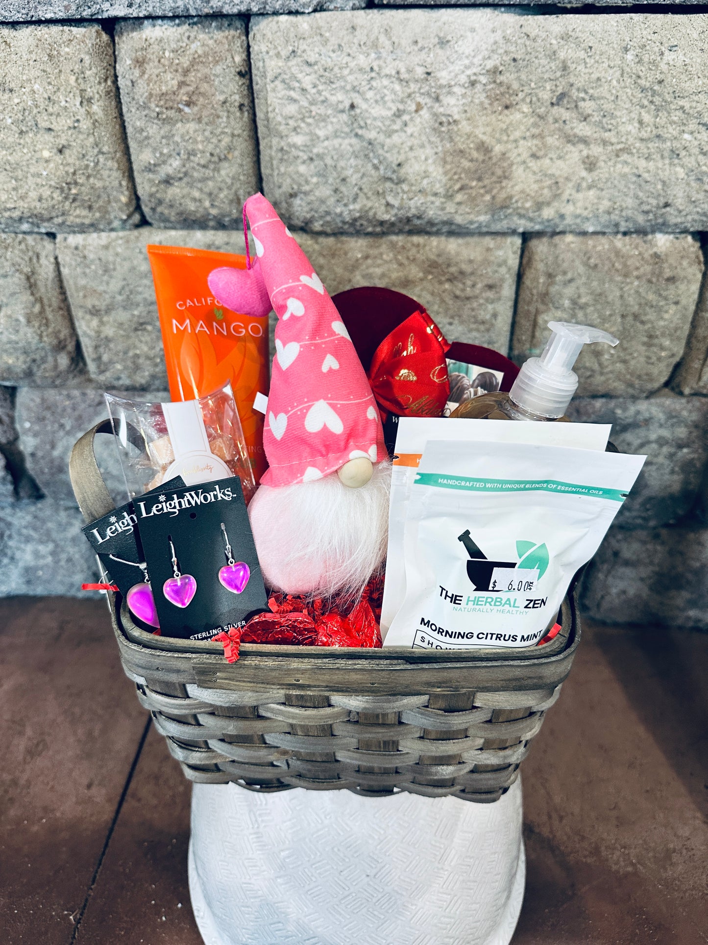 Valentine's Basket - 120