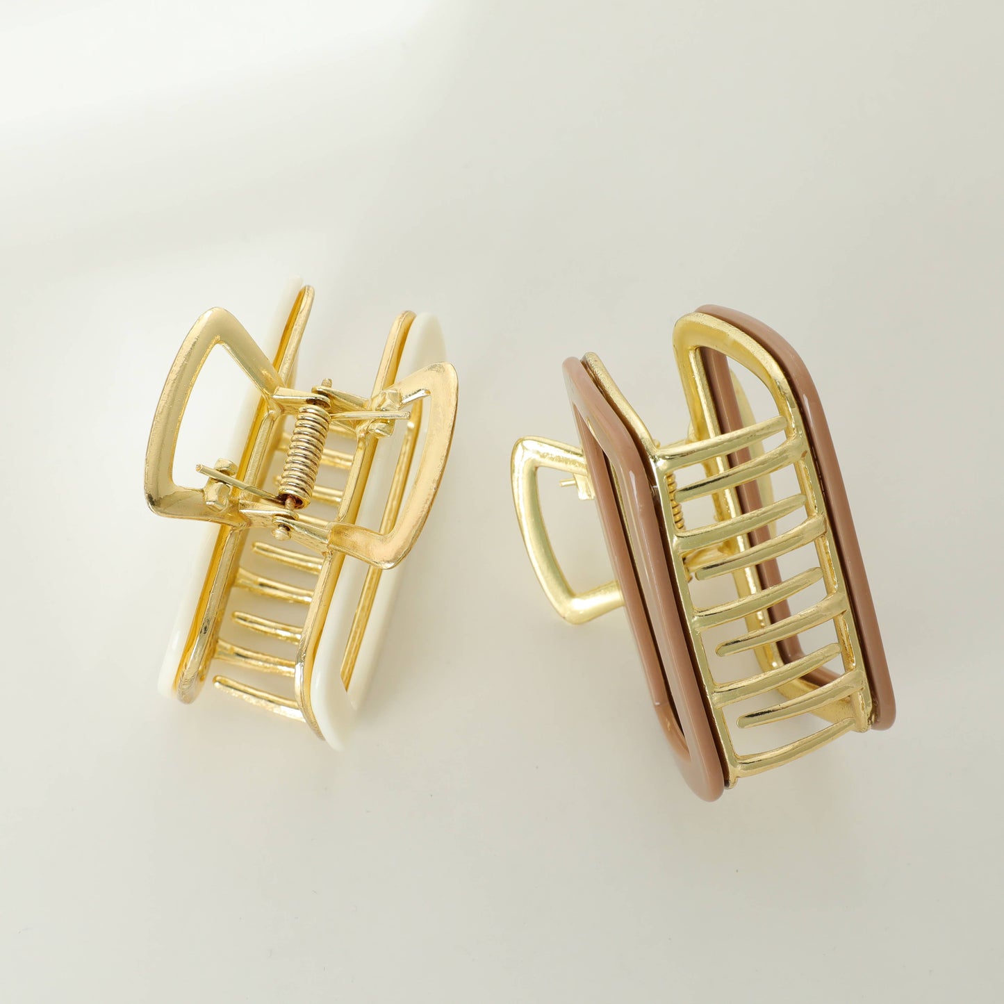 Harlow Claw Clip
