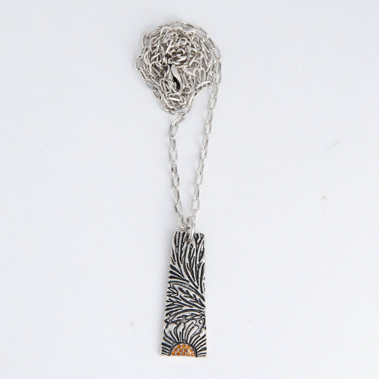 Dahlia Bar Necklace