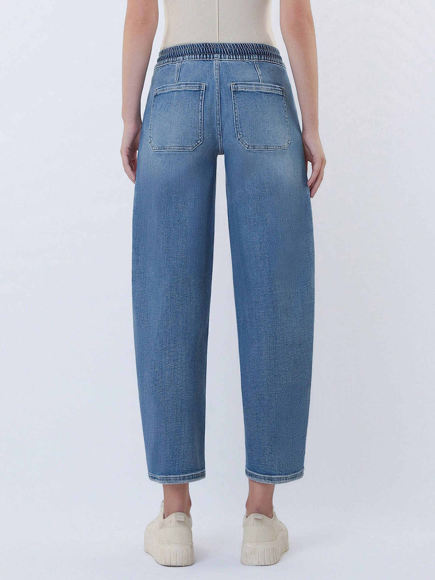 Nova Jeans