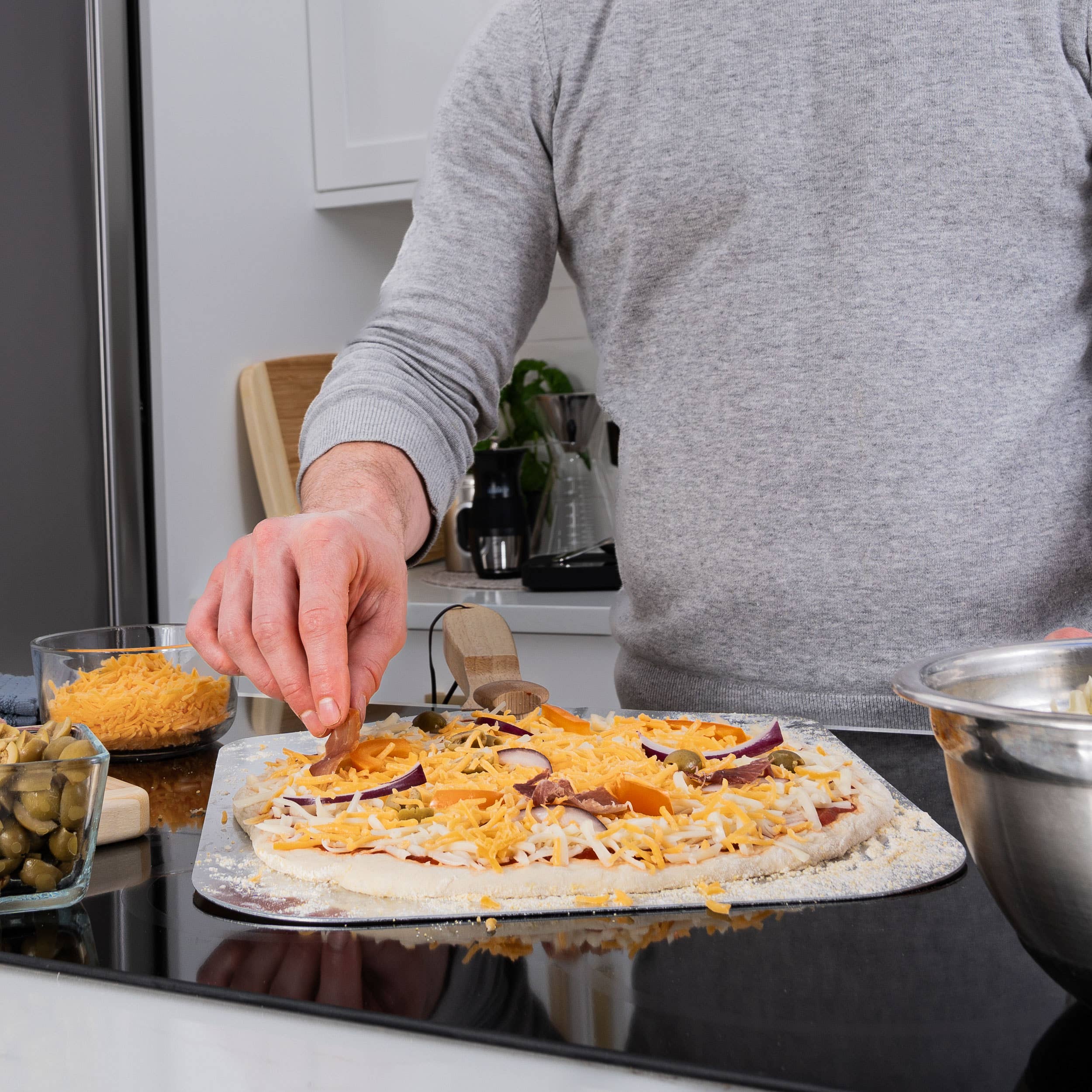 Old Stone Foldable Pizza Peel With Folding Handle, 14x16-In