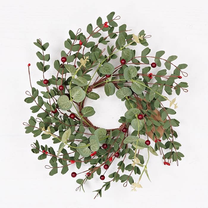 Green and Berry Candle Ring
