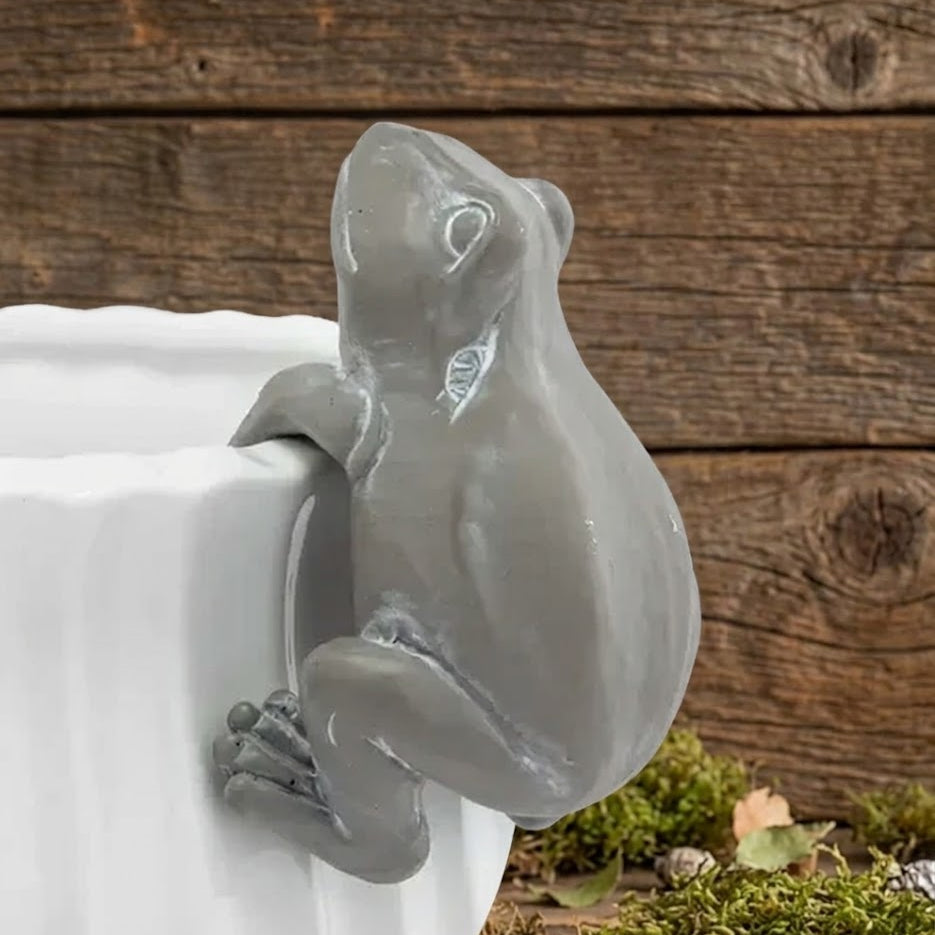 Frog Pot Hanger
