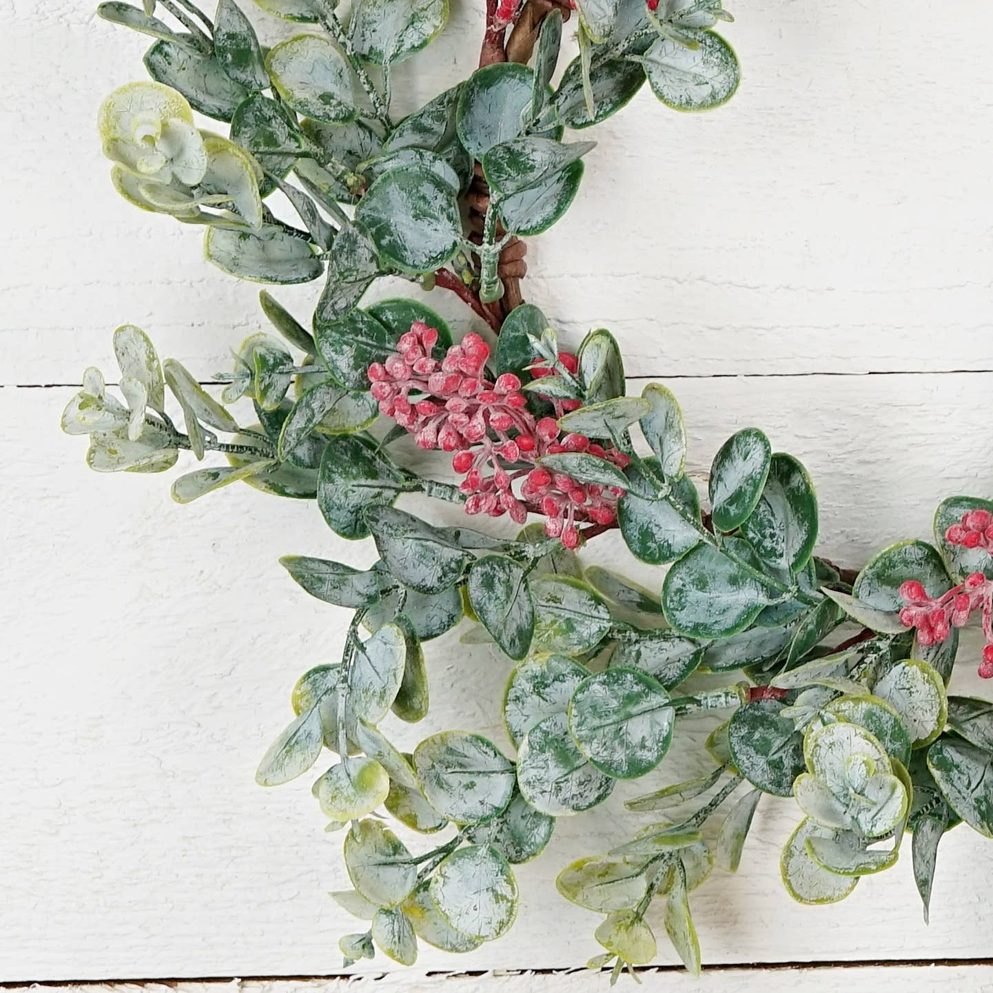 Eucalyptus Candle Ring w/ Berries