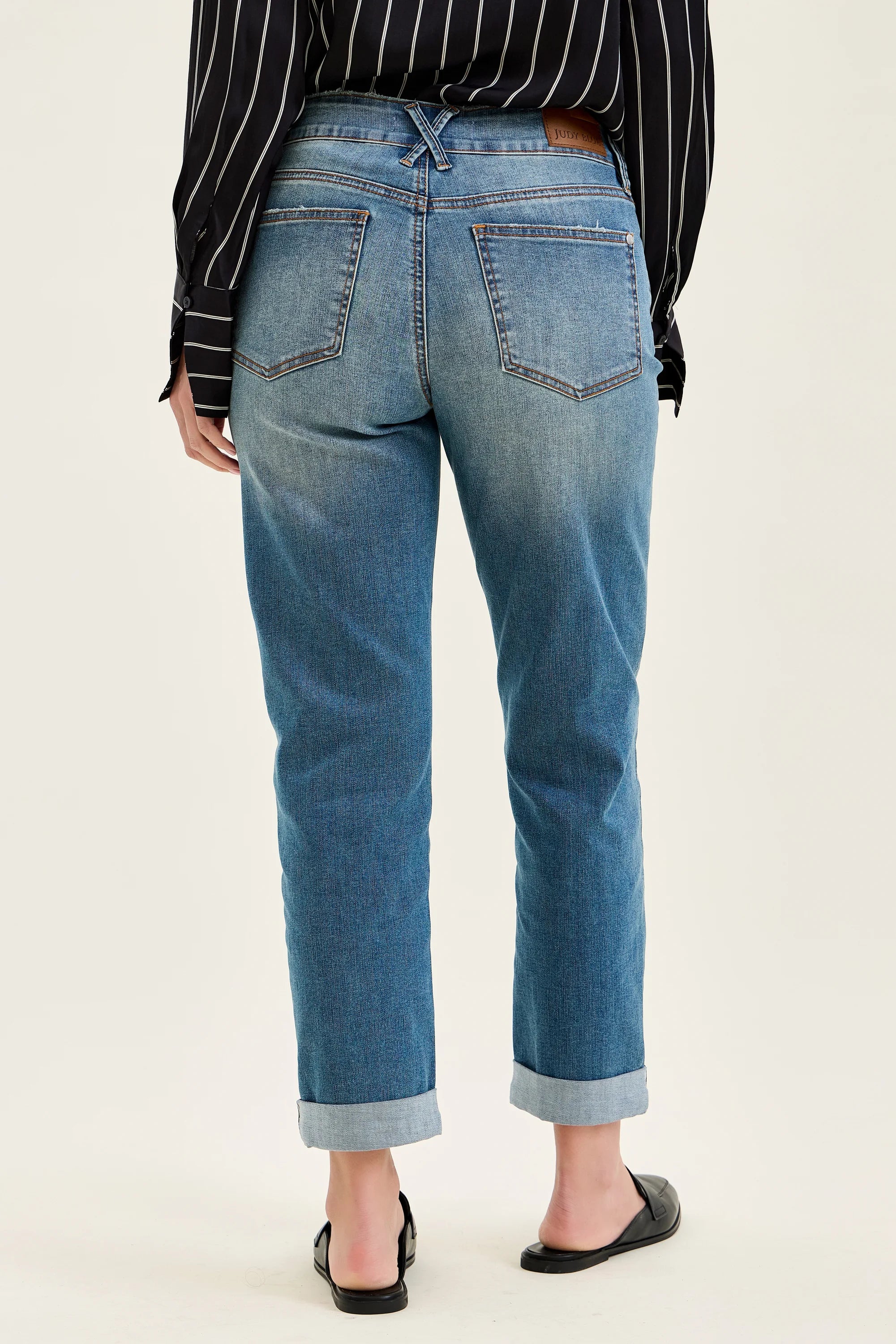 Upright Jeans