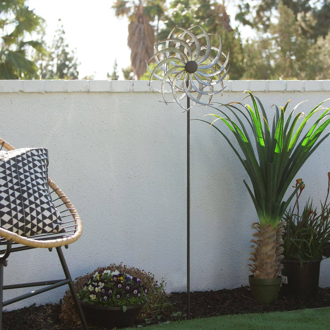 Dual Wind Spinner Garden Stake