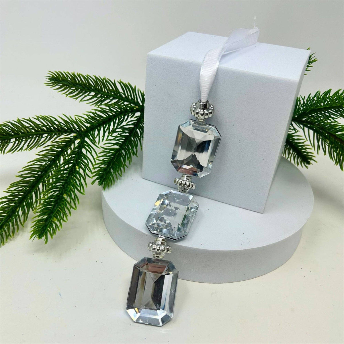 Acrylic Jewel Hanging Ornament - Silver 1.2x0.5x6.5"