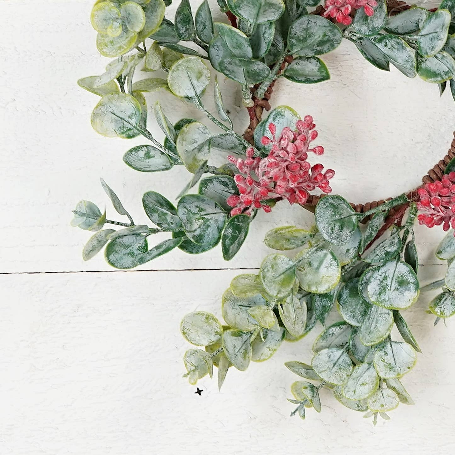 Eucalyptus Candle Ring w/ Berries