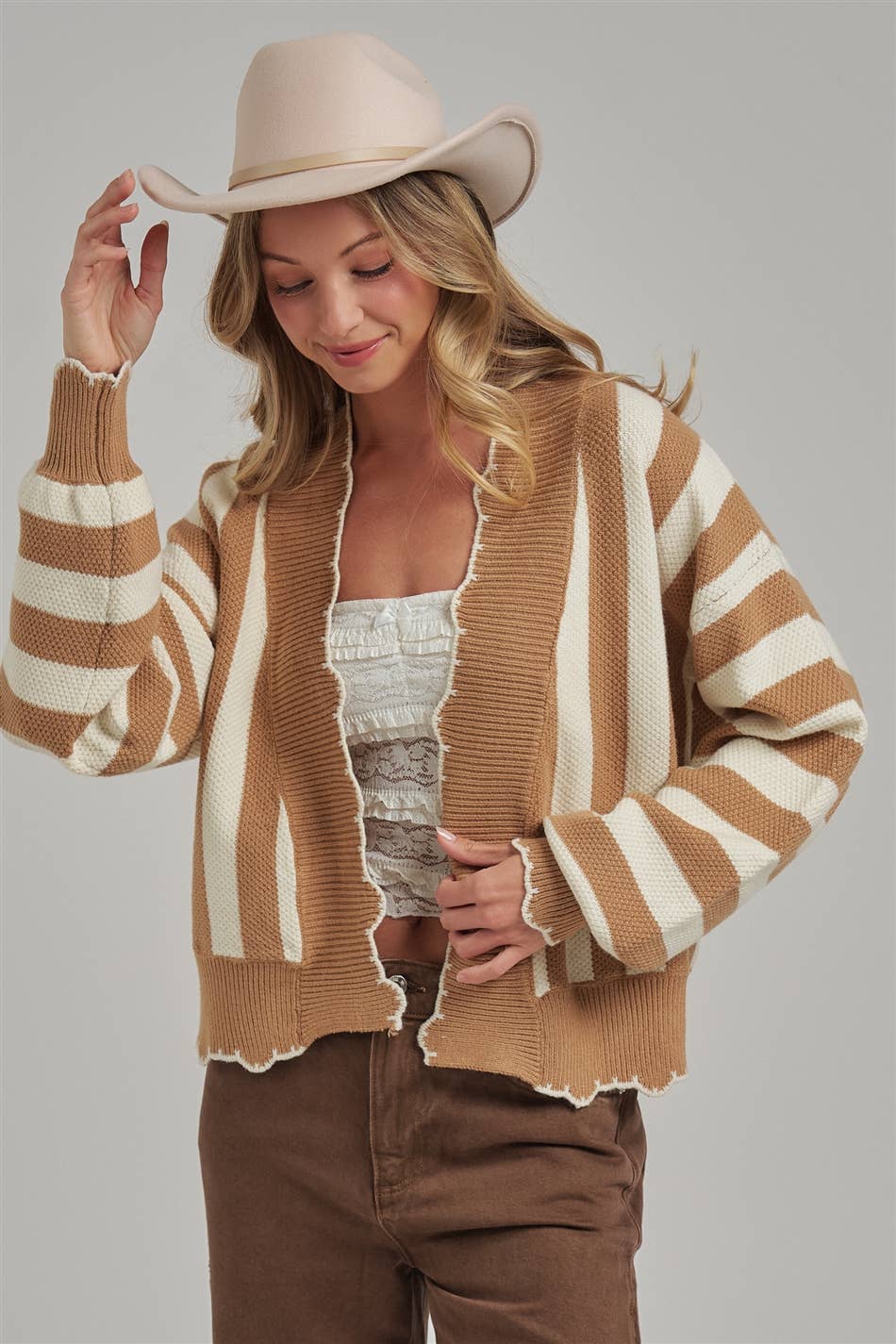 TEXTURE STRIPE OPEN FRONT CARDIGAN WITH SCALLOP EDGE