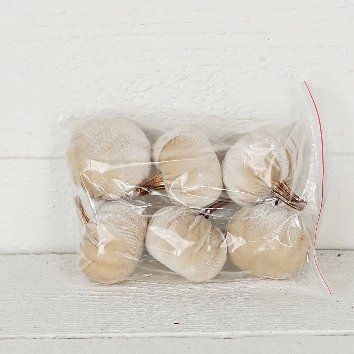 S/6 Beige Velvet Pumpkins