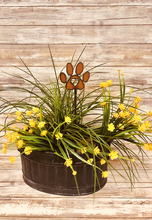 Dog Paw with Heart Stake