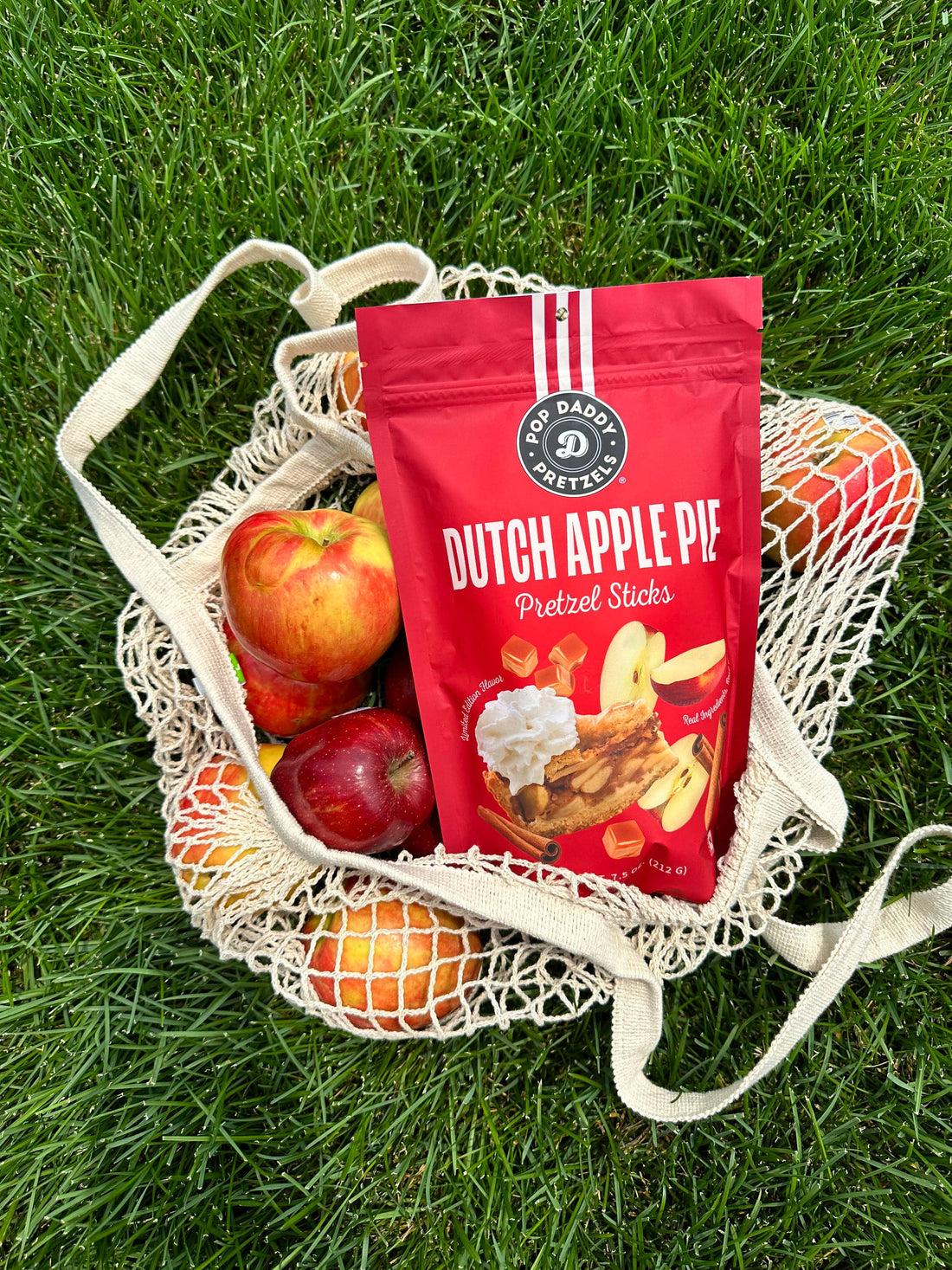 Dutch Apple Pie Pretzels