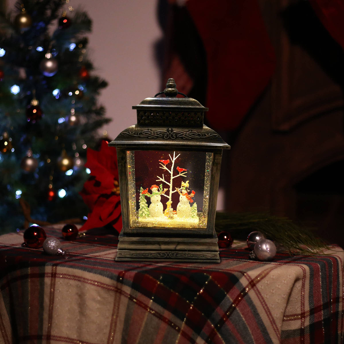 Snowmen with Cardinals Snowglobe with LED and Music