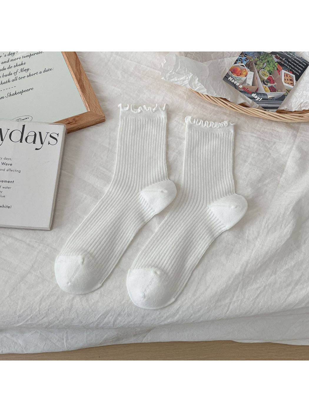 Classic Ribbed Ruffle Crew Socks