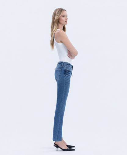 HIGH RISE MEDIUM DARK WASH SLIM STRAIGHT JEANS LV1028