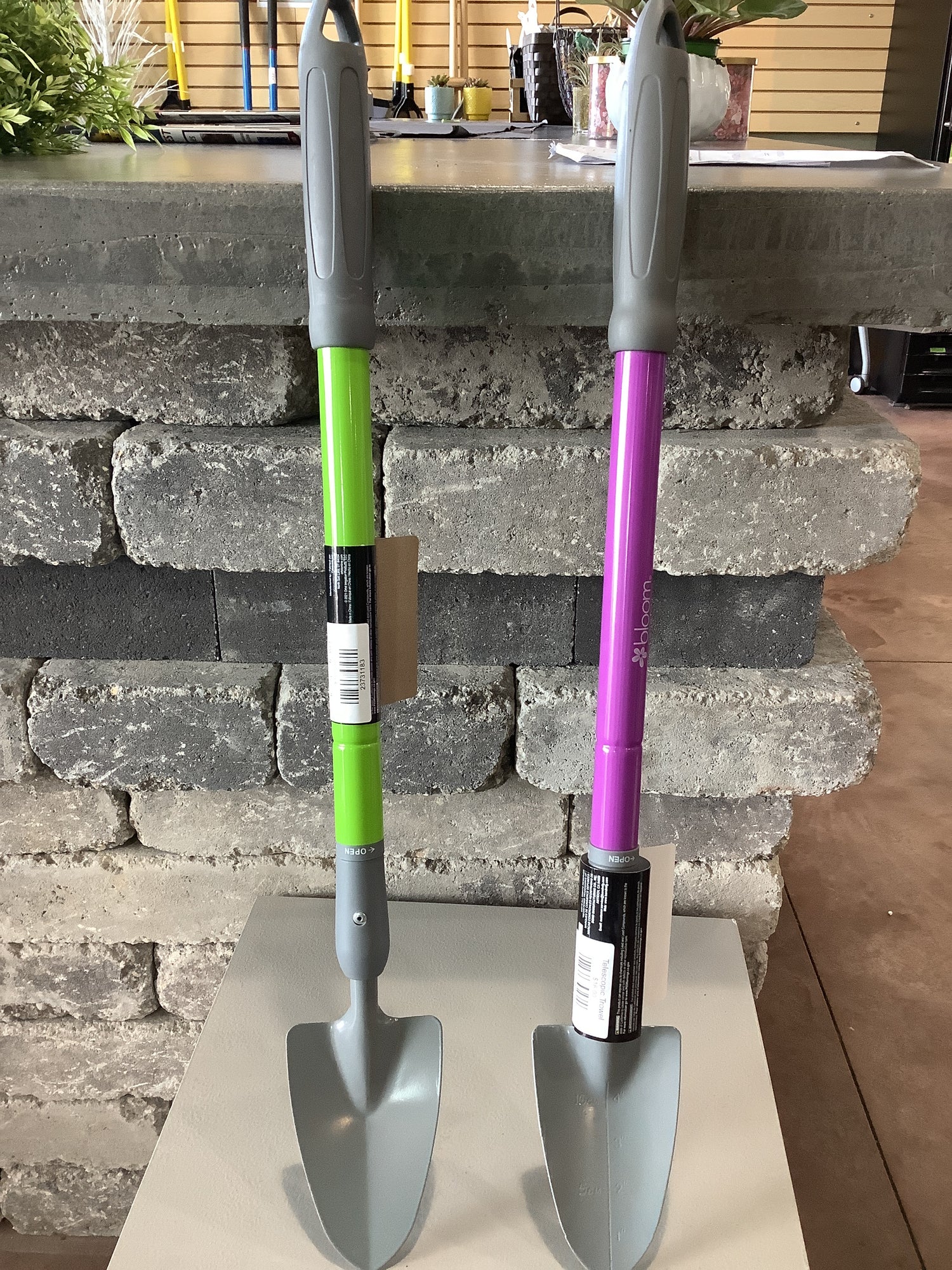 Telescopic Trowel