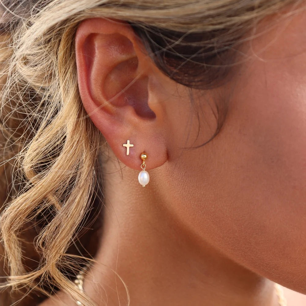 Pearla Studs