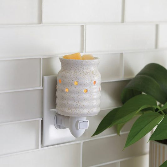 Farmhouse Warmer Plug in