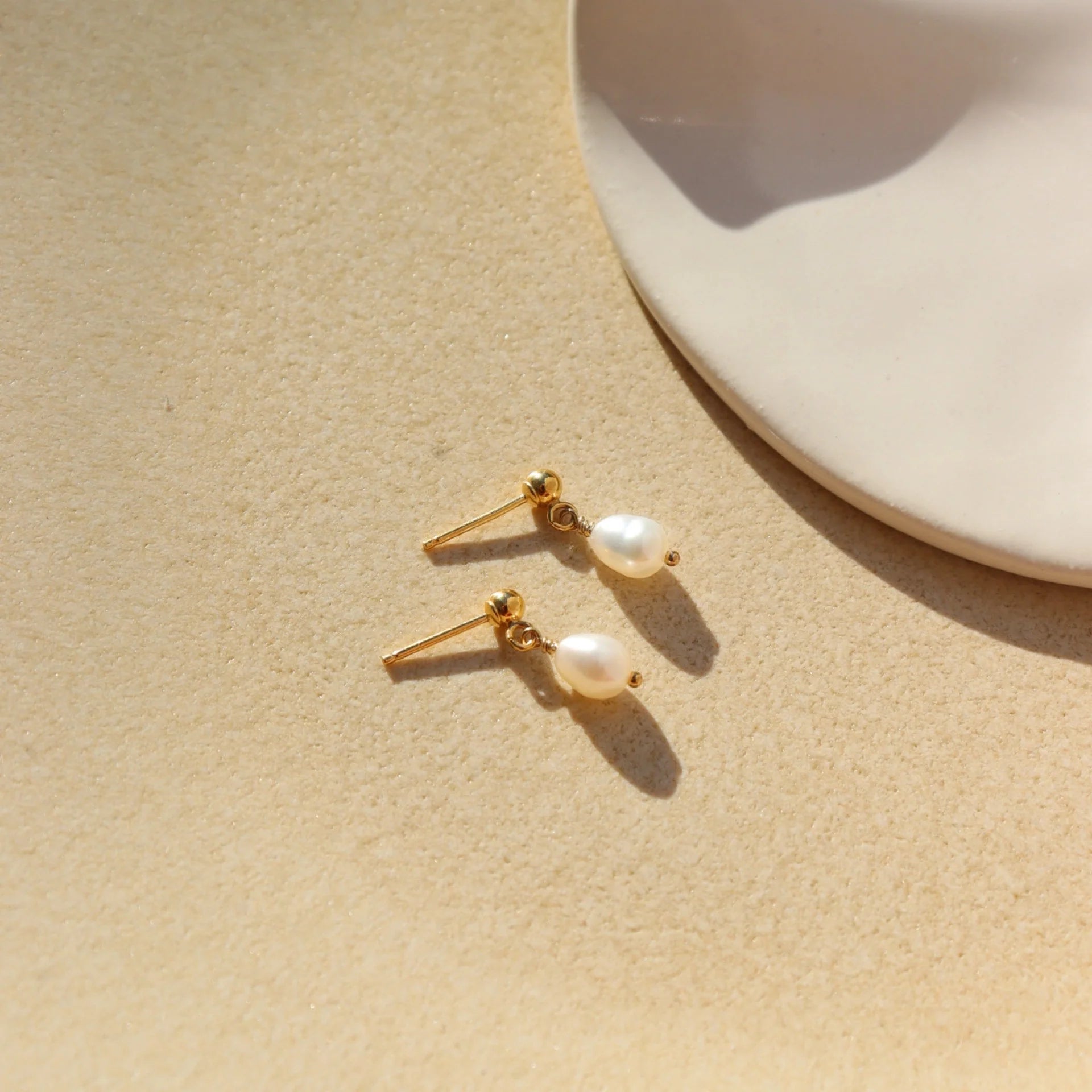 Pearla Studs