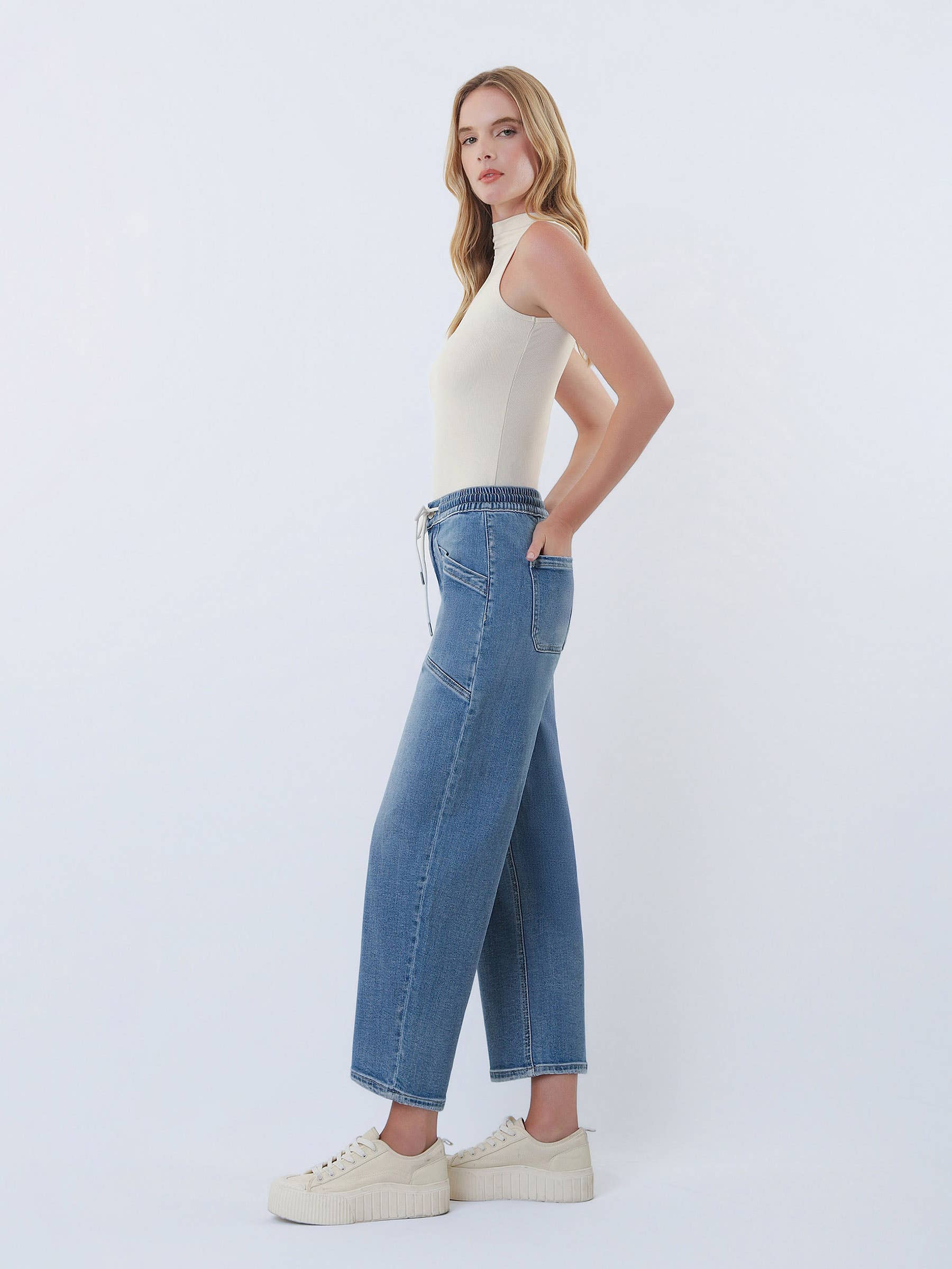 Nova Jeans