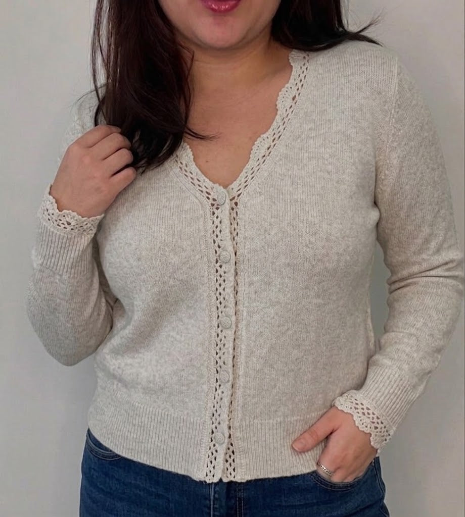 LACE TRIMMED BUTTON FRONT CARDIGAN